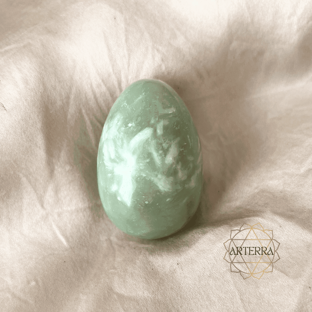 Nephrite Jade yoni egg size M undrilled
