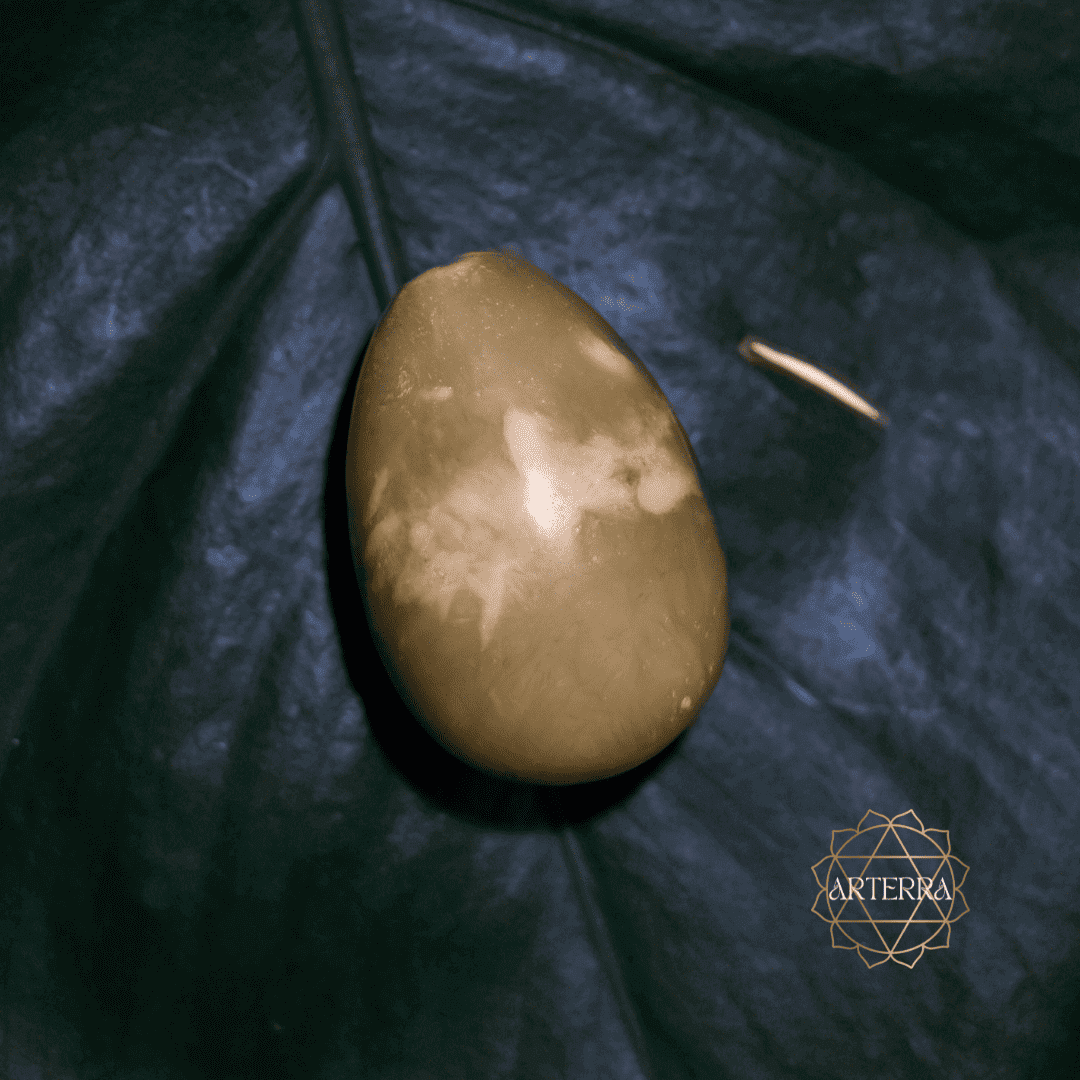 Nephrite Jade yoni egg size M undrilled
