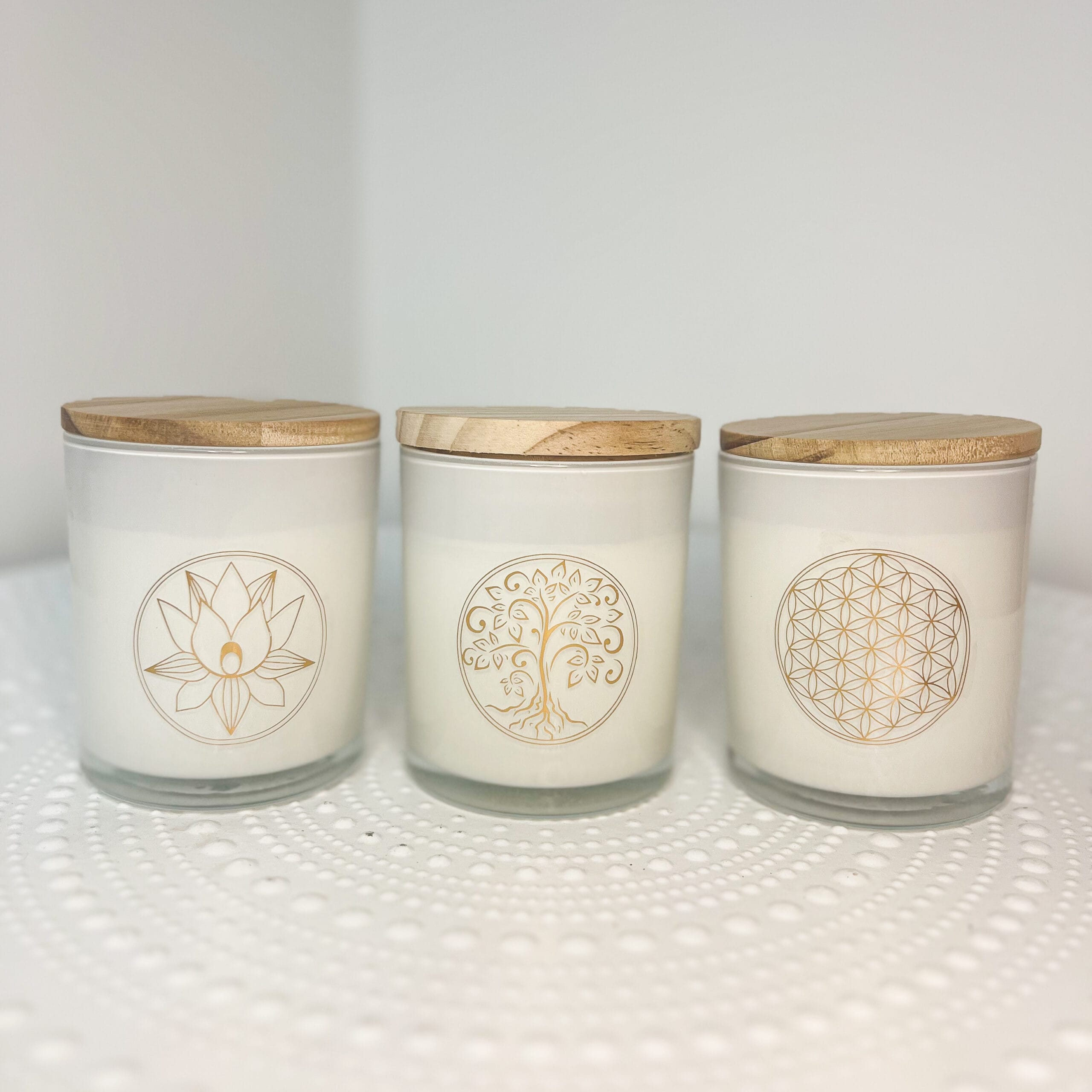 Amethyst soy wax candle with lavender essential oil