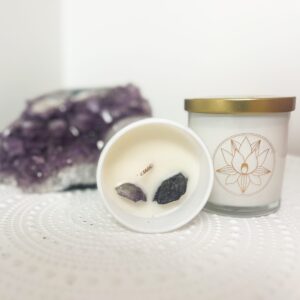 Amethyst soy wax candle with lavender essential oil
